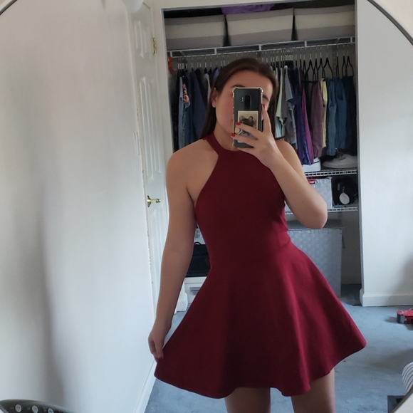 Lulu's high neck maroon dress - Picture 2 of 5